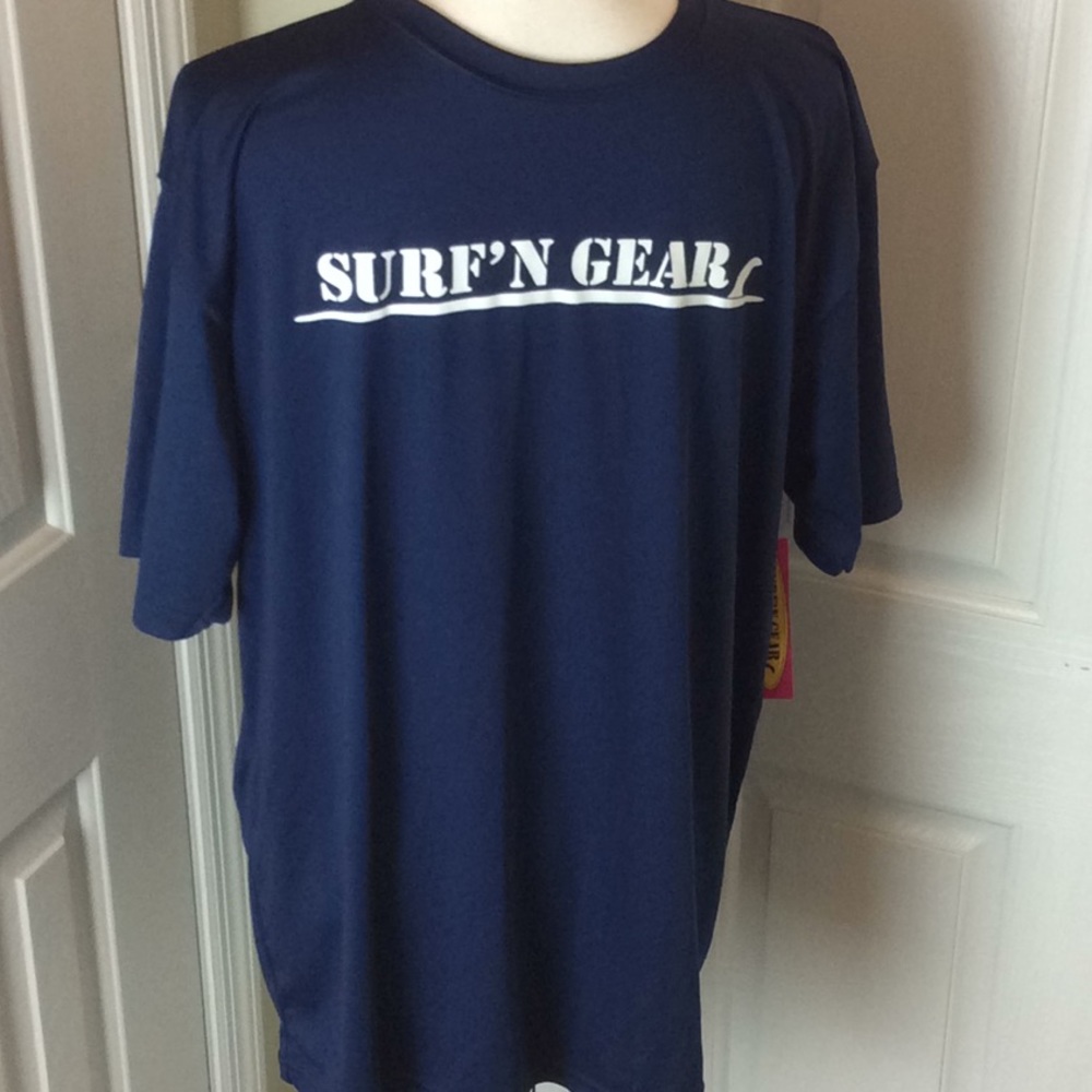 Surf ‘N Gear short sleeve shirt